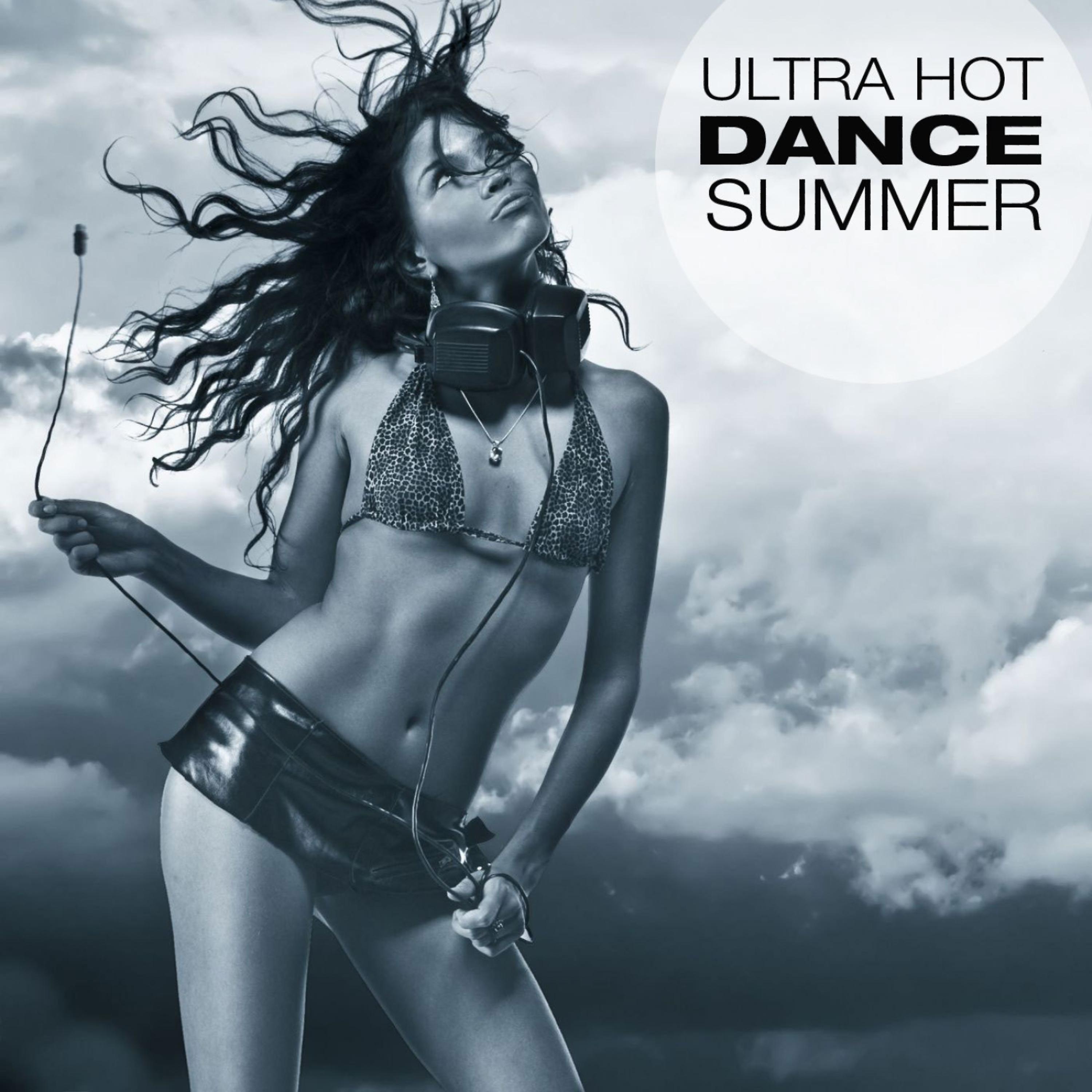 Постер альбома Ultra HOT Dance Summer