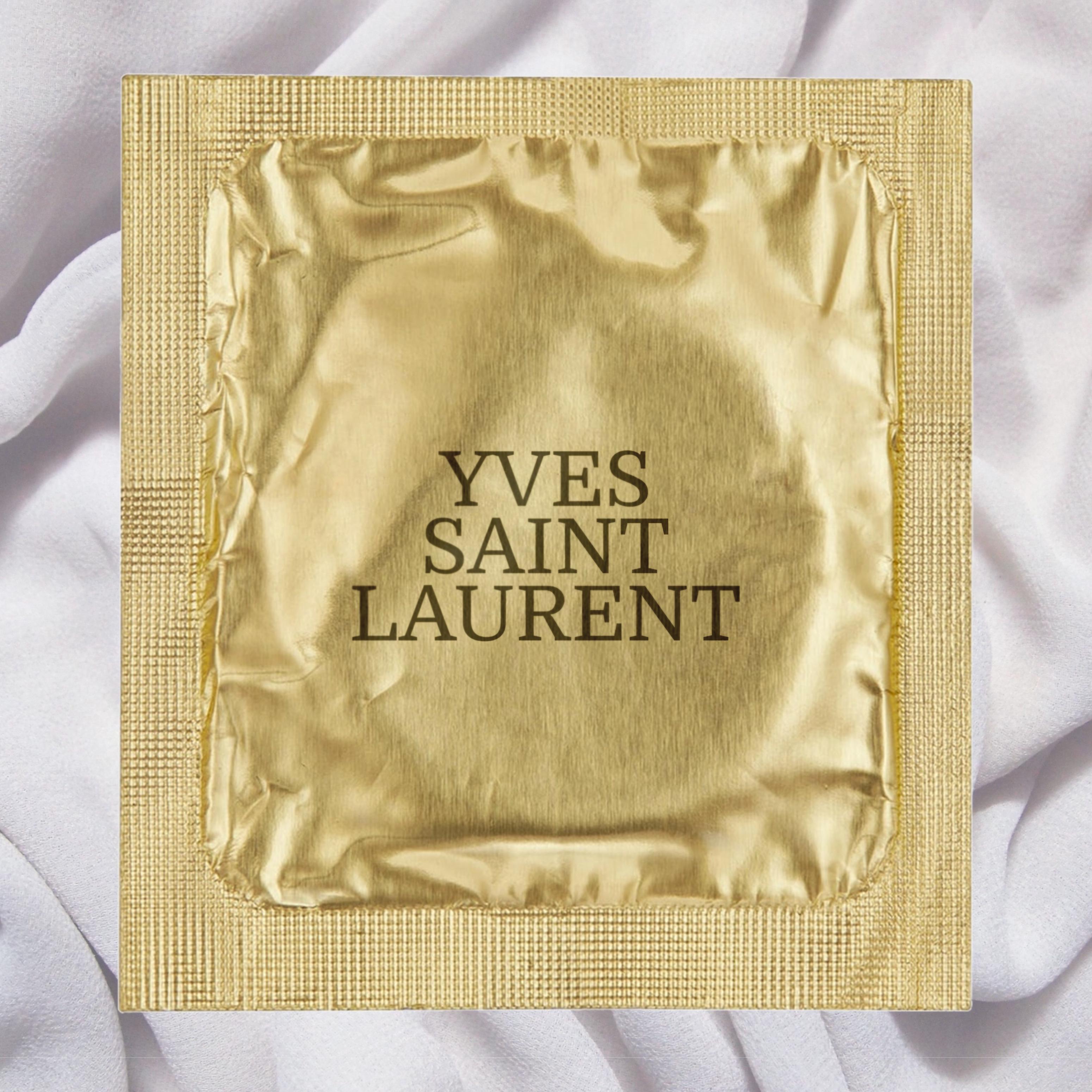 Постер альбома Yves Saint Laurent