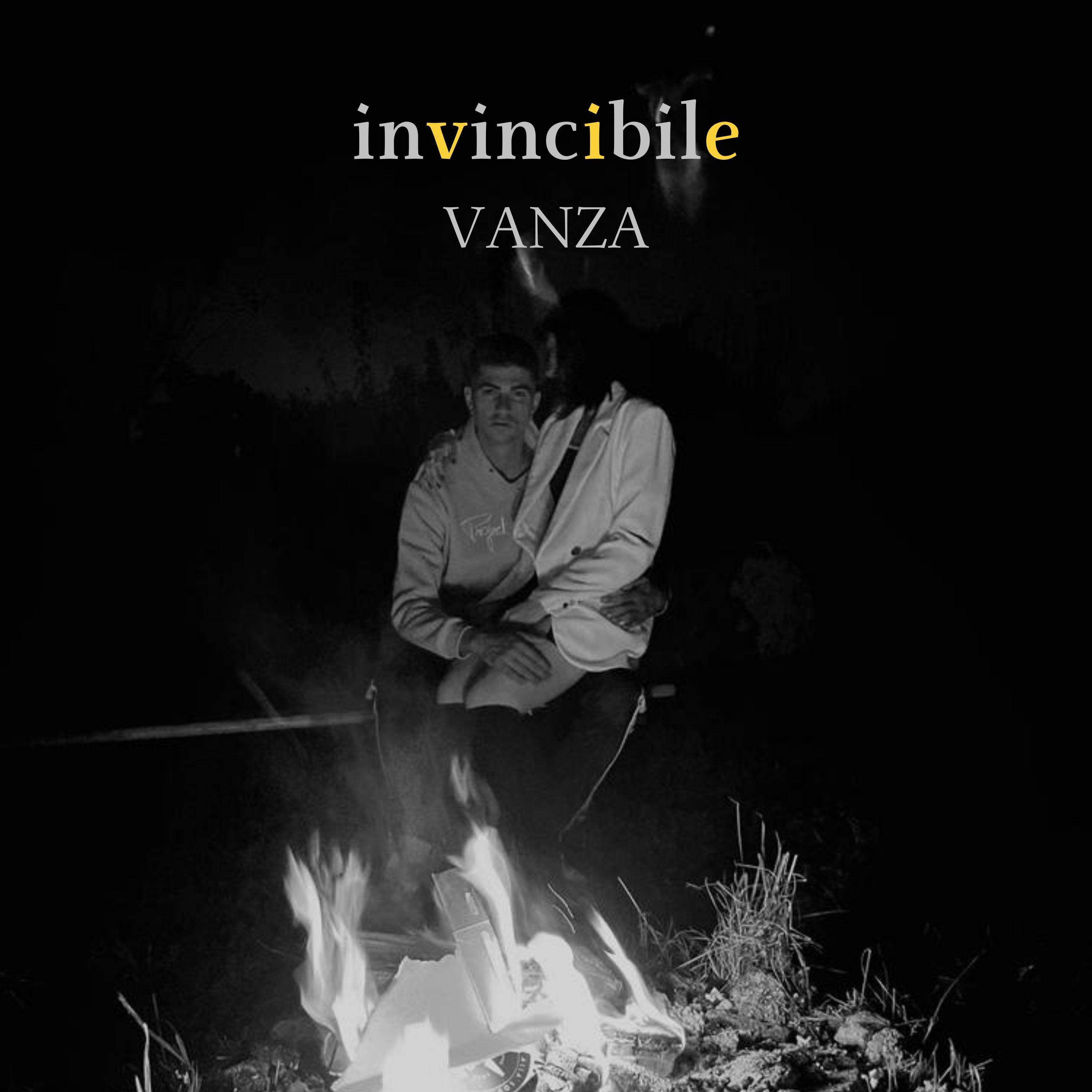 Постер альбома Invincibile