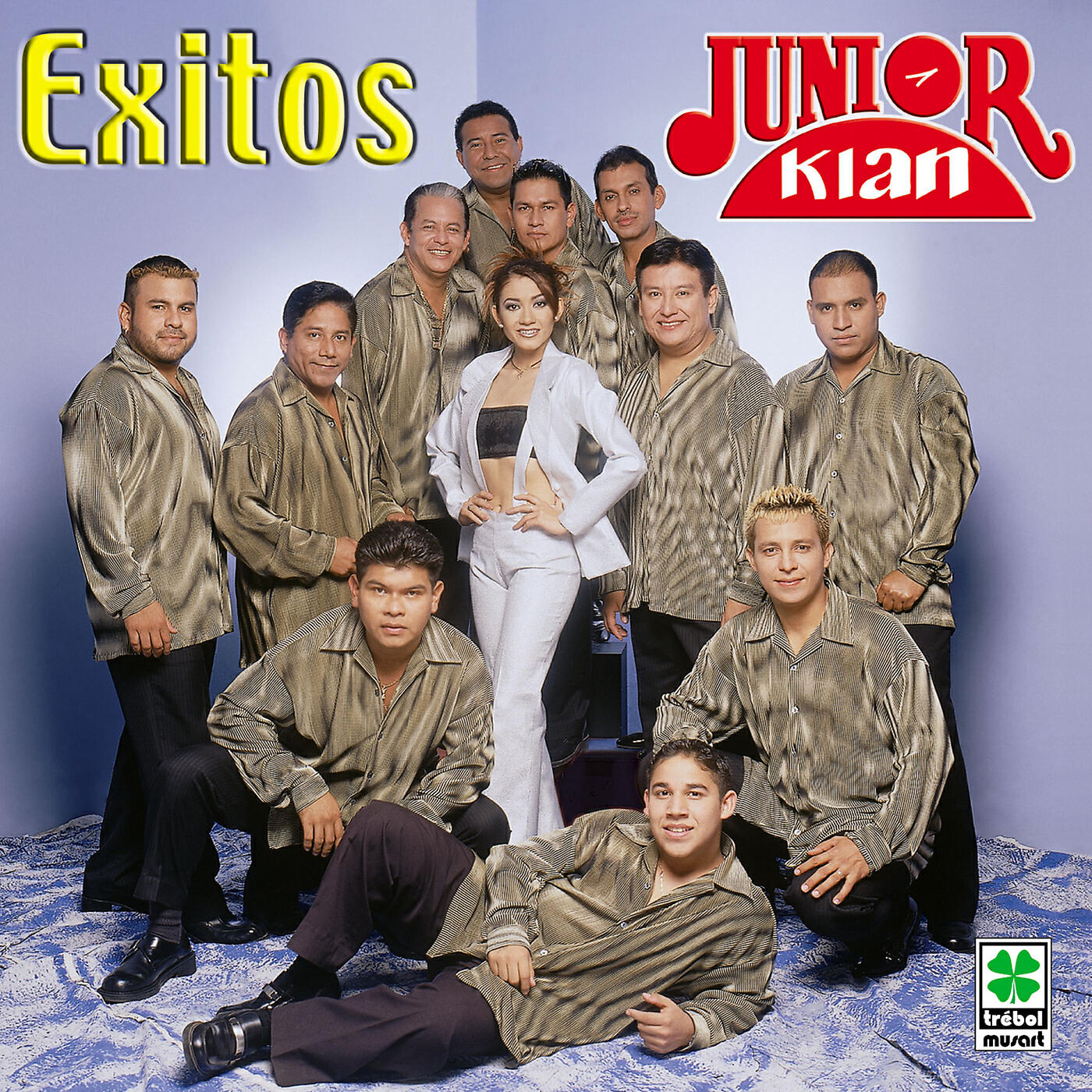 Junior Klan - Sólo Piensa En Mí