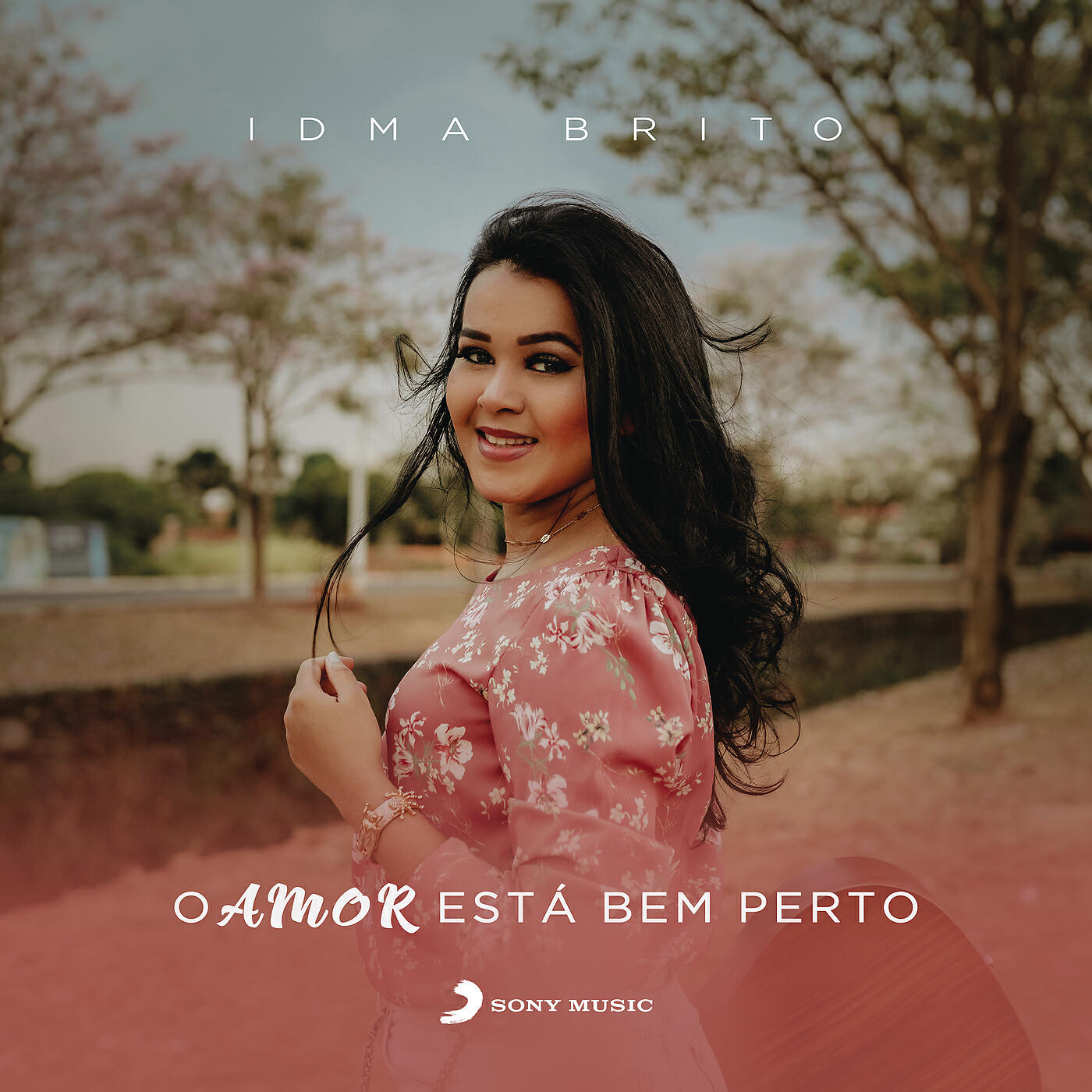 Idma Brito - O Amor Está Bem Perto