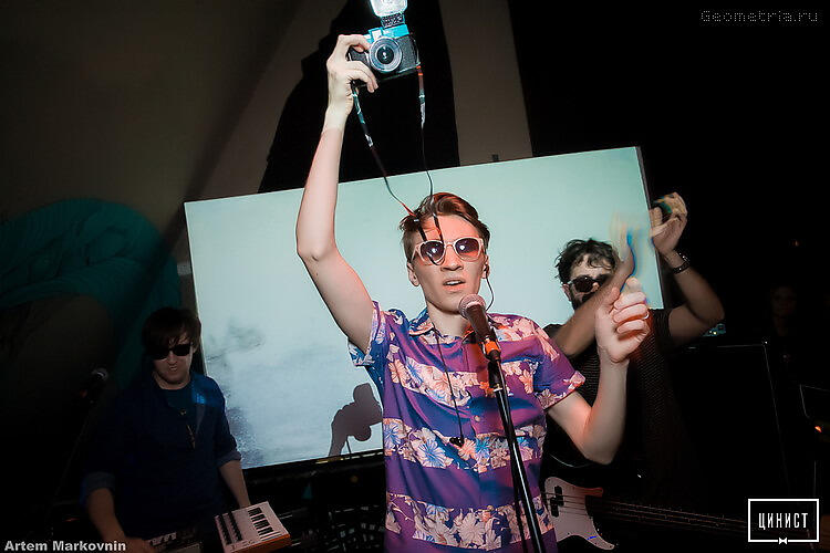 130 по встречной на старенькой Vespa все песни в mp3