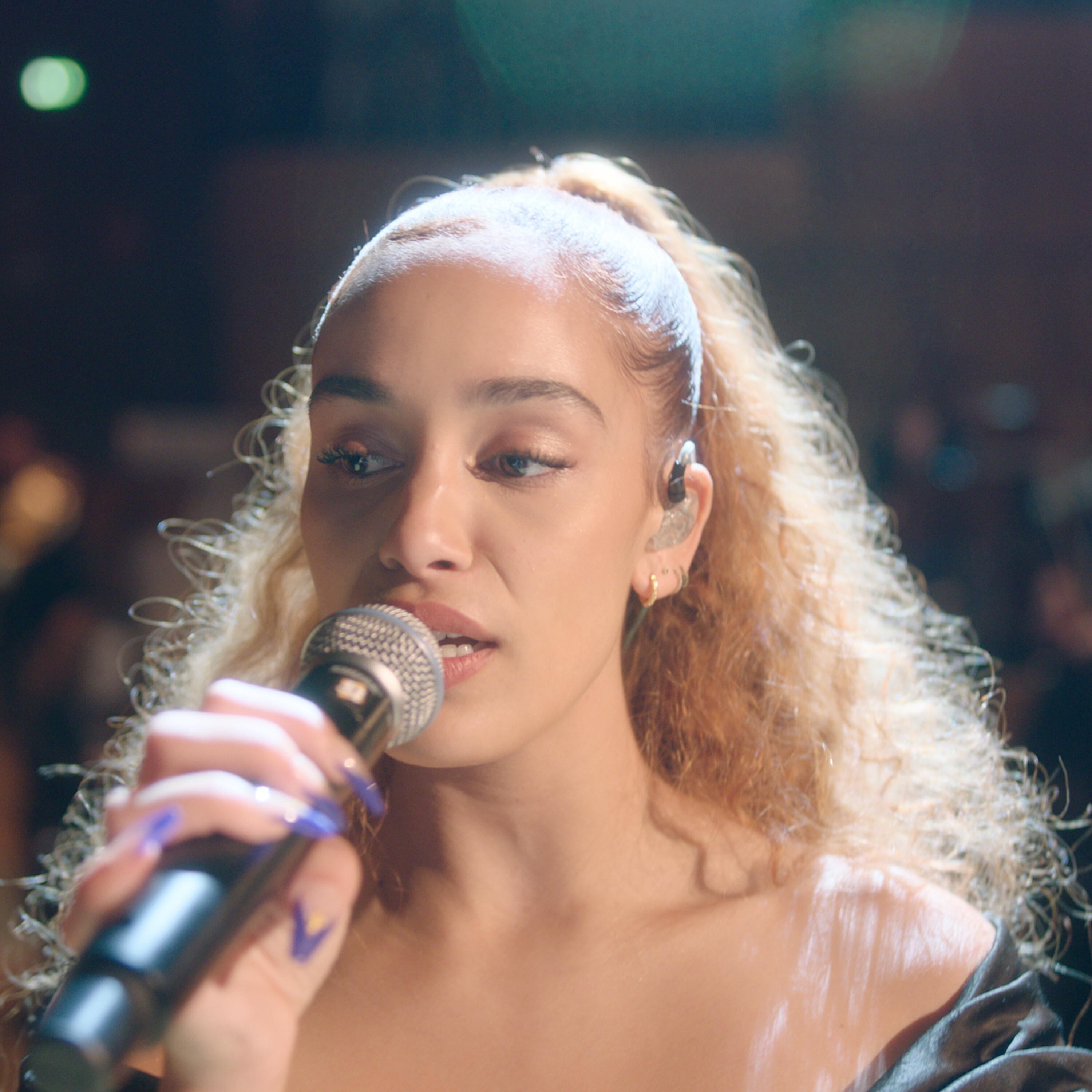 Jorja Smith - Blue Lights X 216 (Machiavelli Sessions)