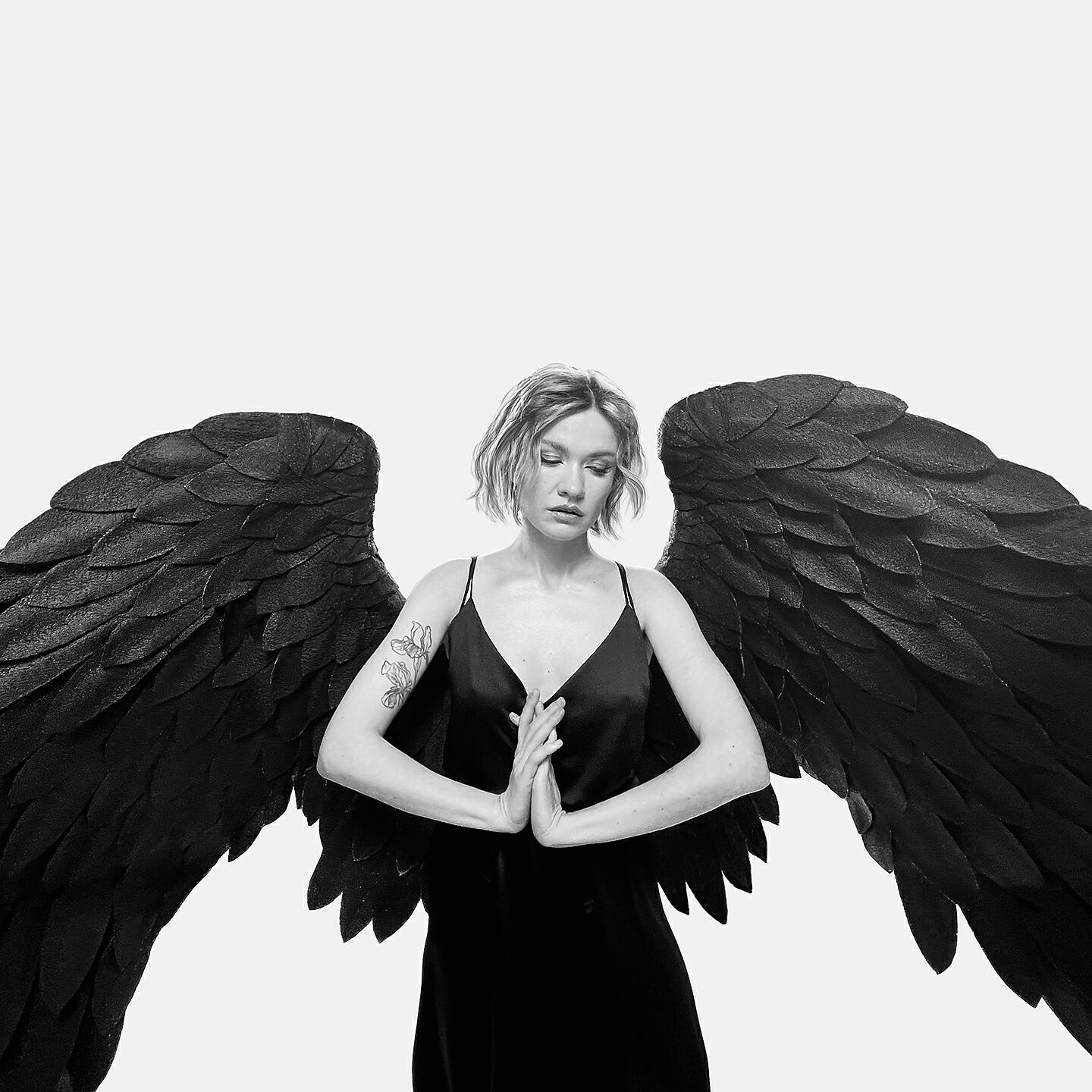 Альбом Медленная звезда исполнителя Моя Мишель