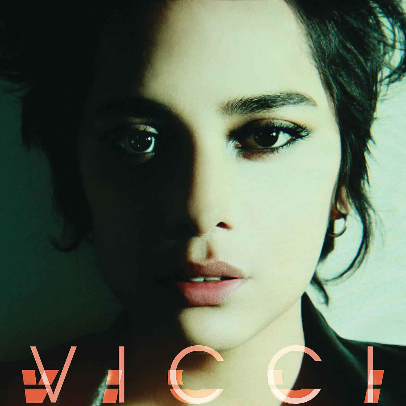 Vicci Martinez - Come Along