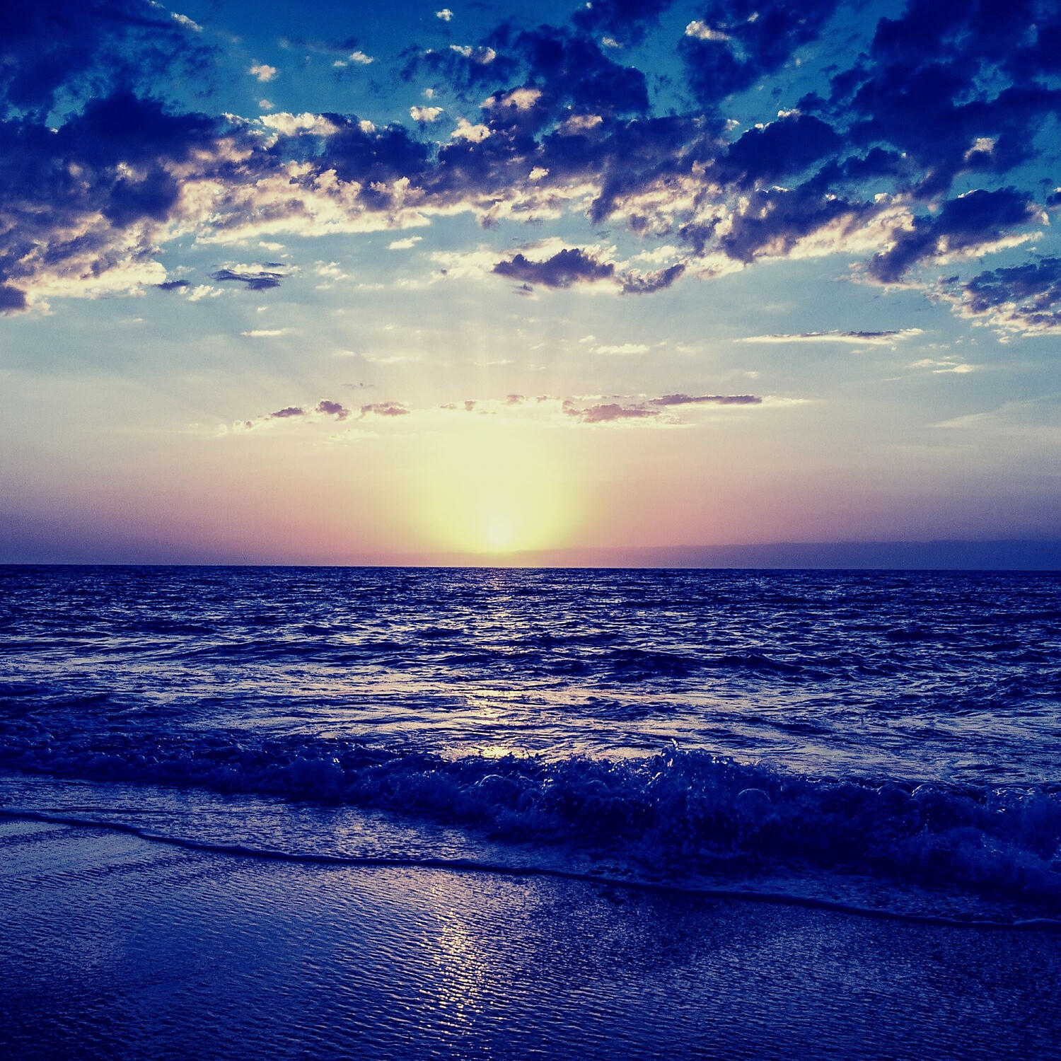 ASMR Ocean Waves Deluxe - Background for Crashing Waves