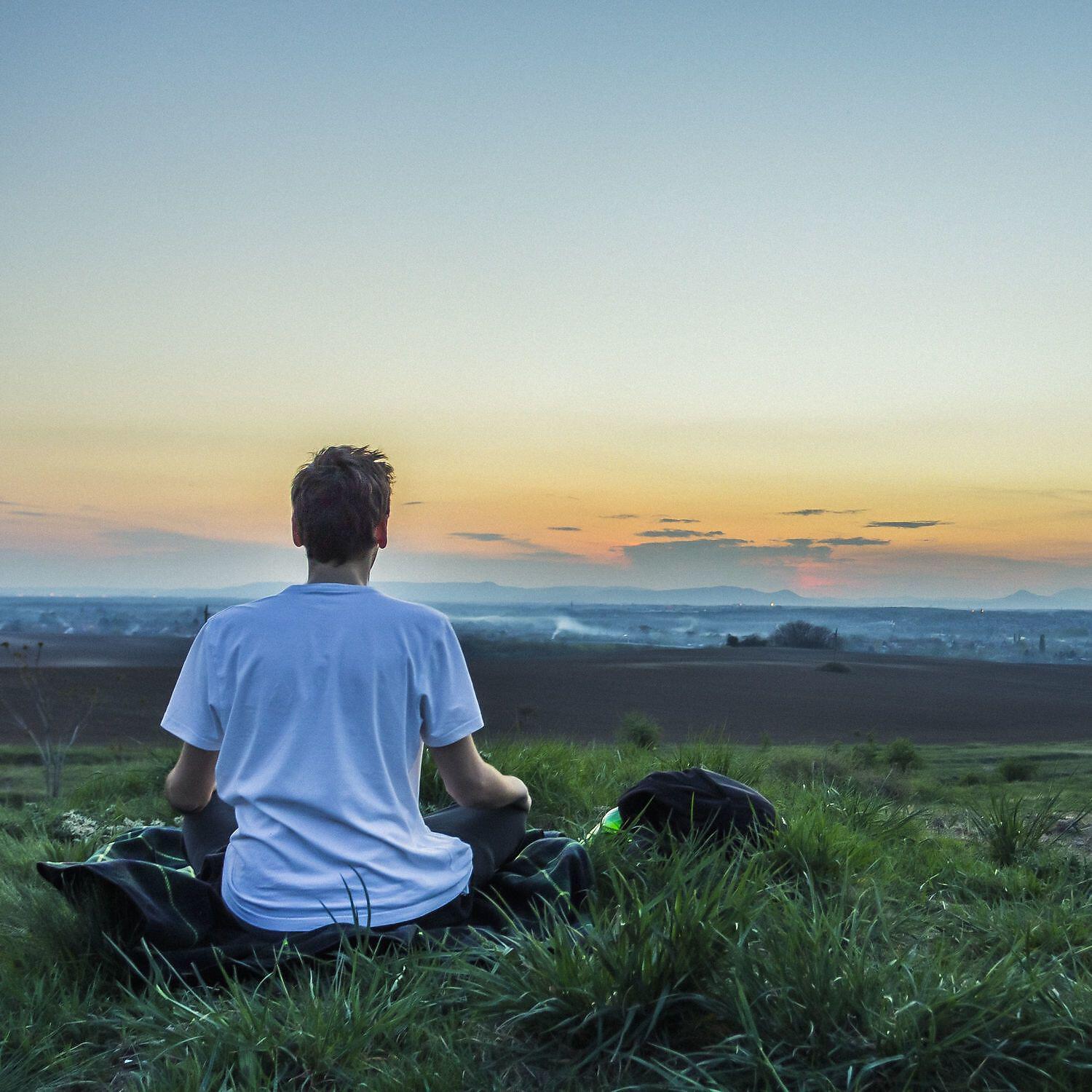 Sough to Calm Down and Relax - Stay Relaxed with White Shushing Sound