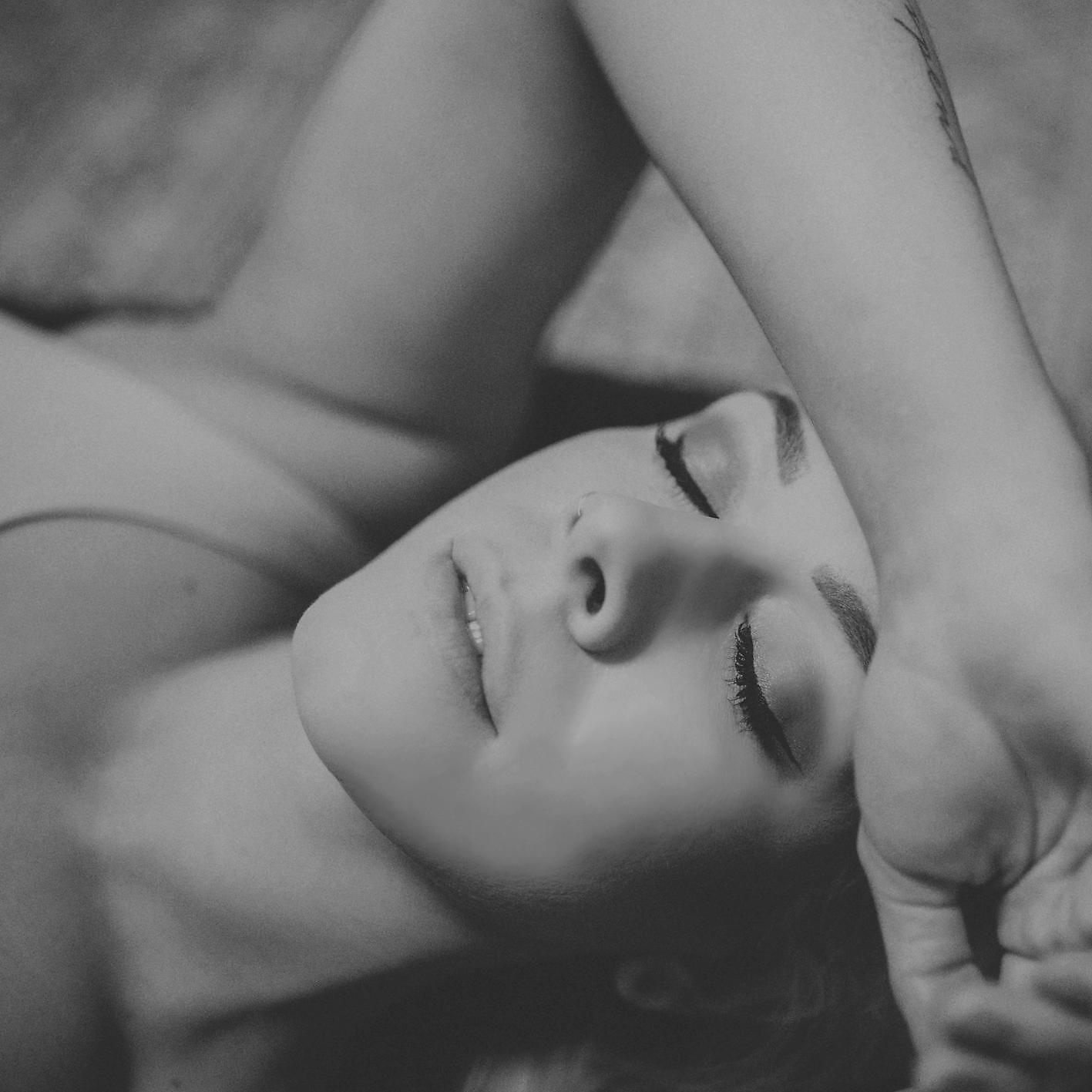 Ellery Bonham - High & Low (Acoustic)