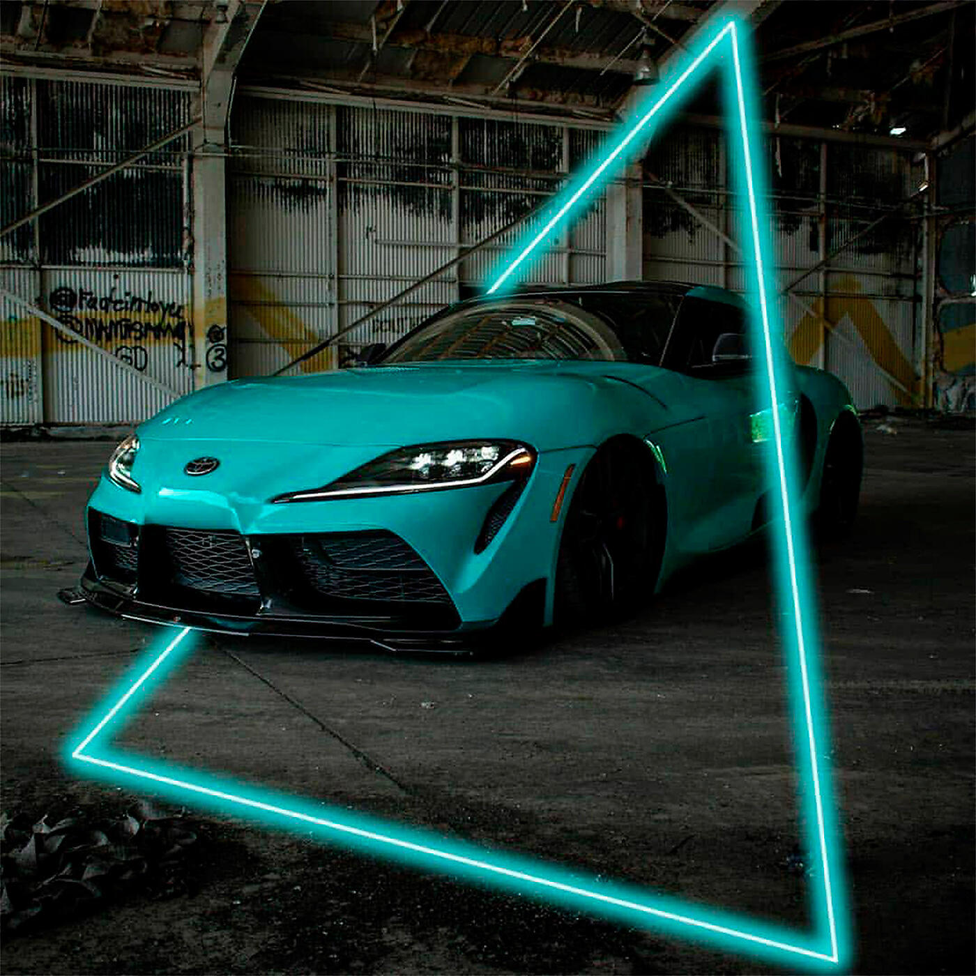 Девчонка в 16 ряду asrt. Эй девчонка в 16 ряду. Девчонка в 16 ряду asrt. Шастун девчонка в 16. Антон шастун девчонка в 16 ряду.