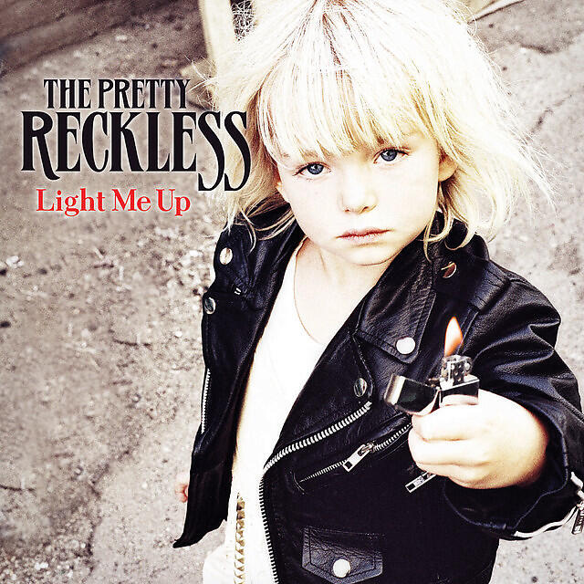 Photo makes me. The pretty Reckless - Light me up (2010). The pretty Reckless Light me up альбом. The pretty Reckless обложки альбомов. The pretty Reckless Light me up обложка.