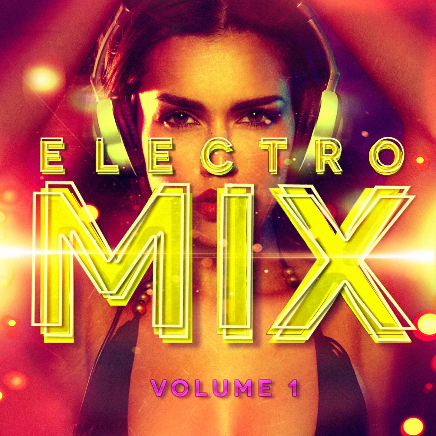Luna Lounge - Bombay Nights