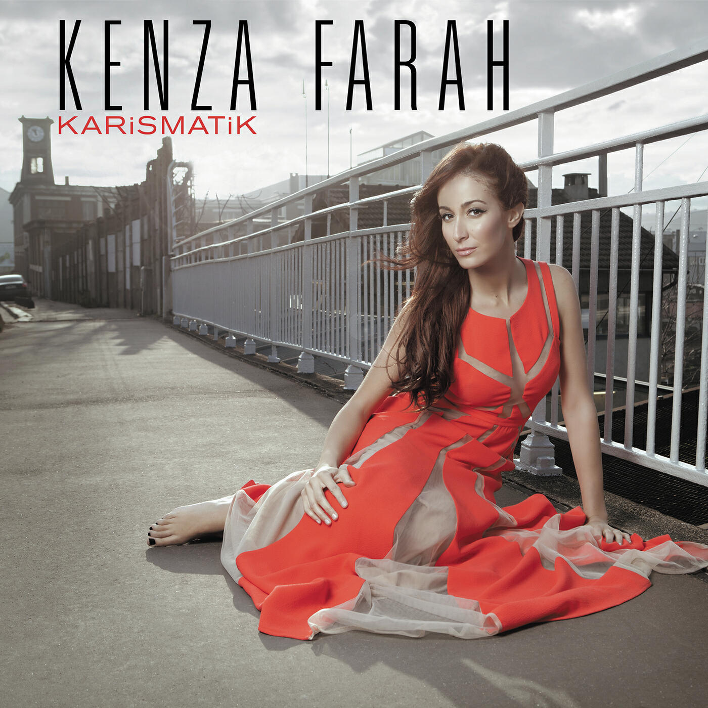 Kenza Farah - Problèmes