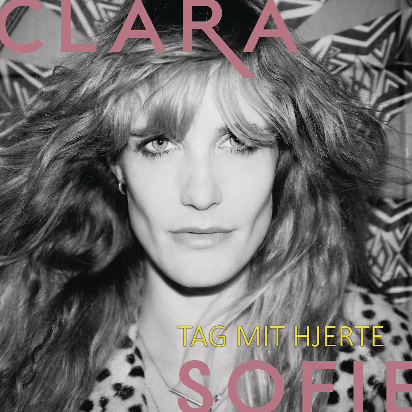 Clara Sofie - Tag Mit Hjerte (TooManyLeftHands Remix)