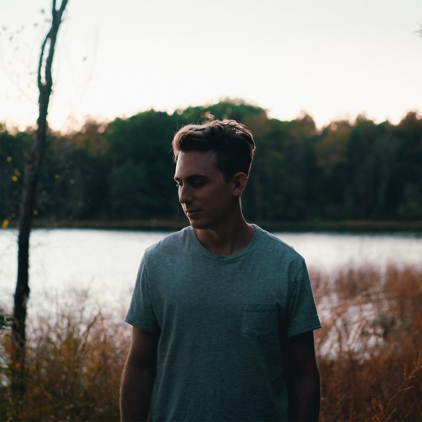 Landon Austin - I Took a Pill in Ibiza / Youth (Acoustic Mashup) [feat. Chasing Taylor]