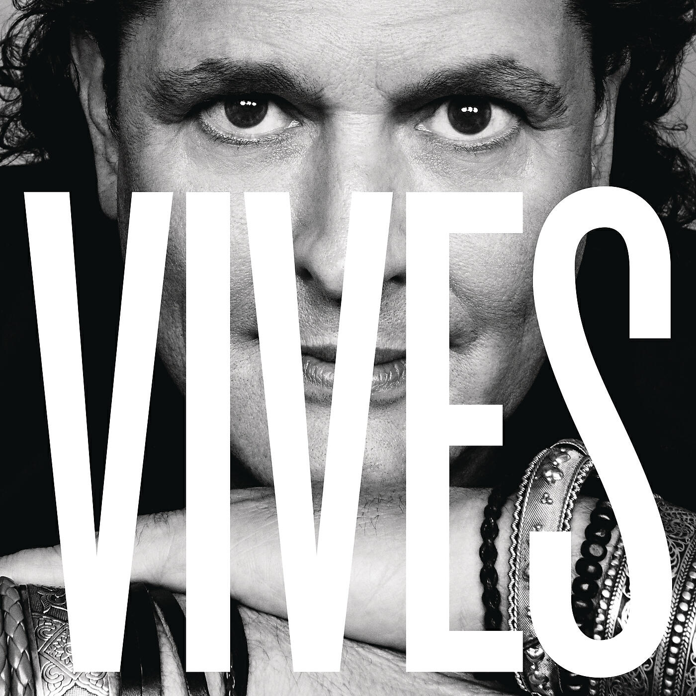 Carlos Vives - Al Filo de Tu Amor