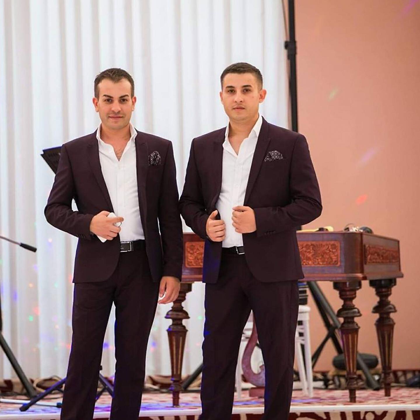 Fratii Veronel - Hora Mare