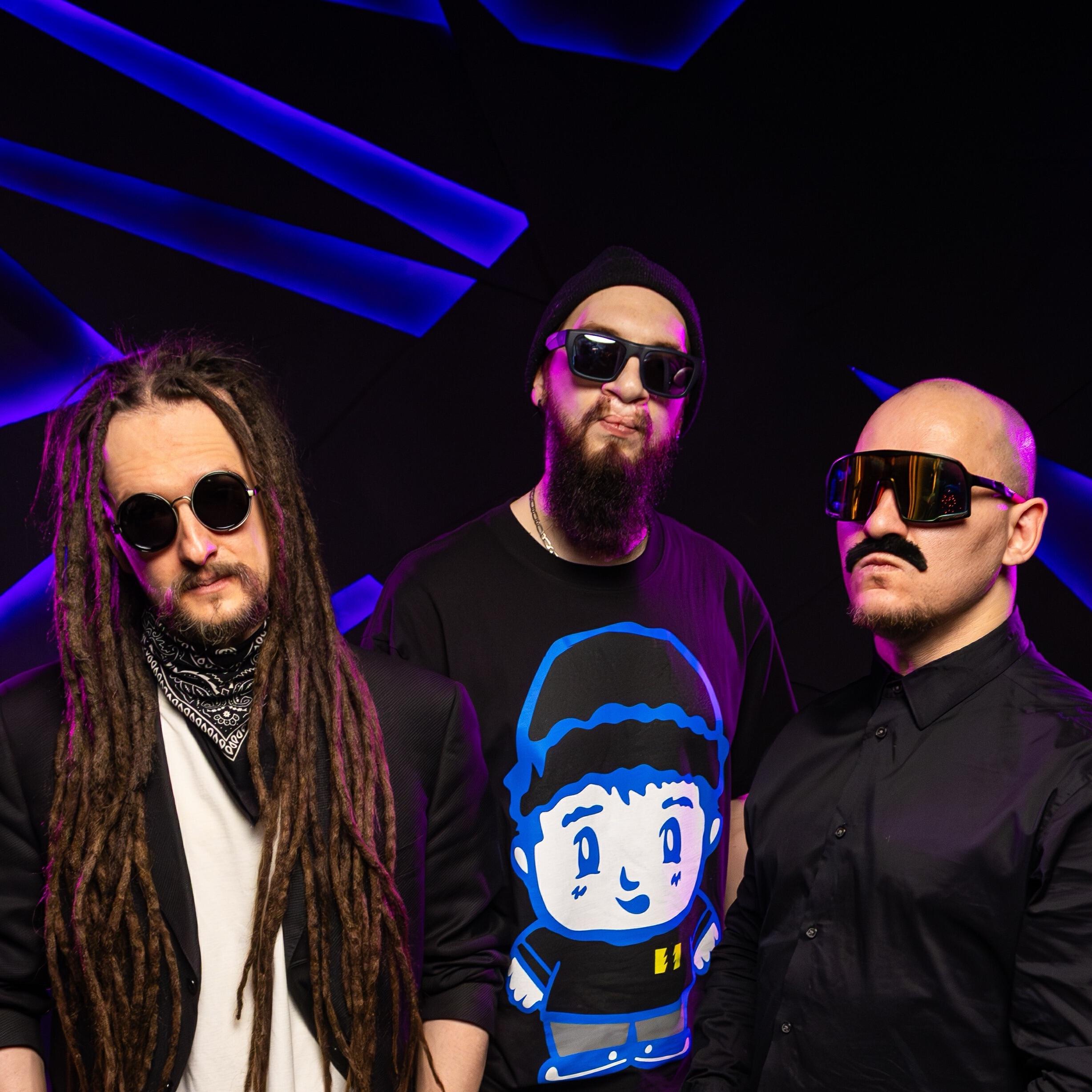 Нормально! все песни в mp3