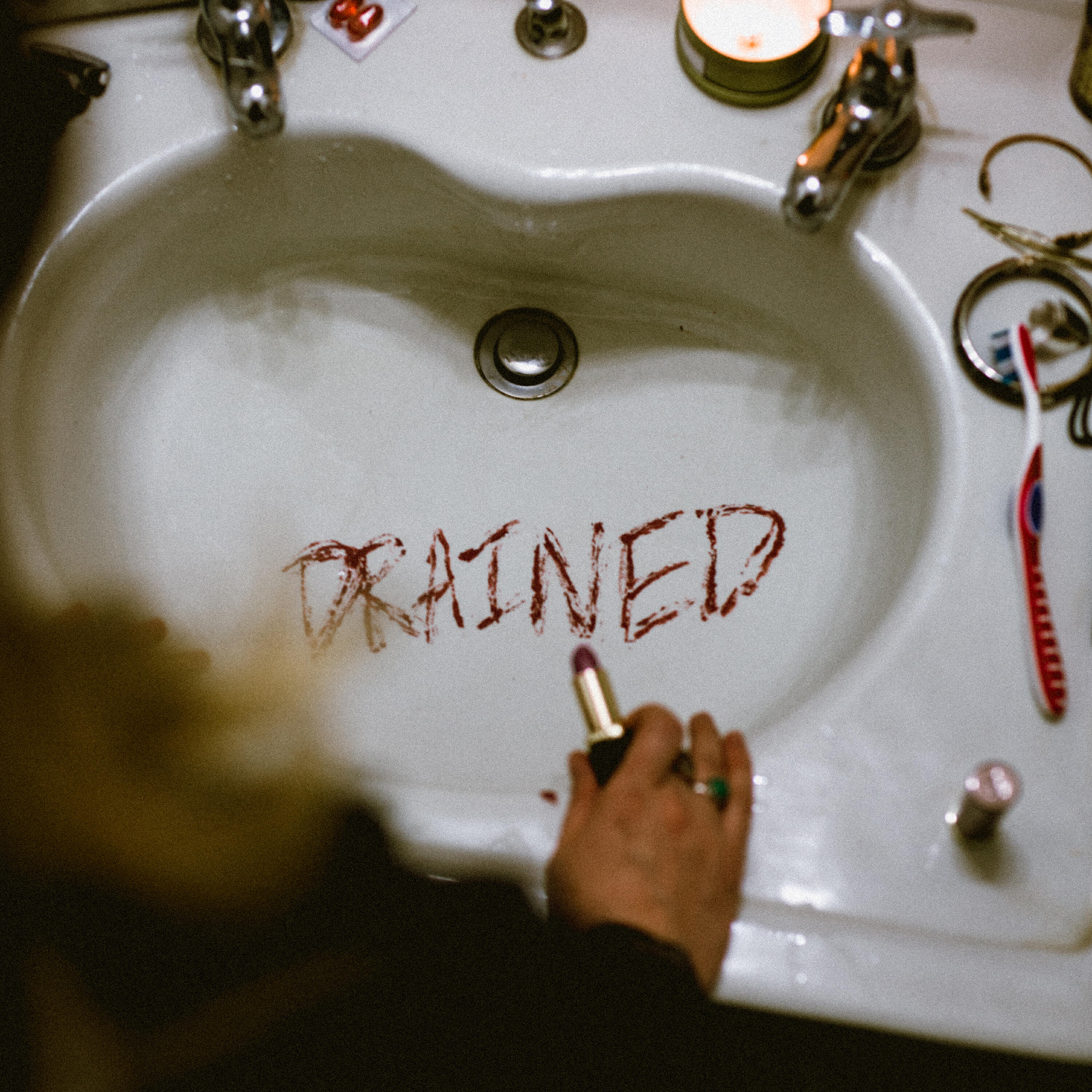 Selfish Things - Drained (feat. William Ryan Key)