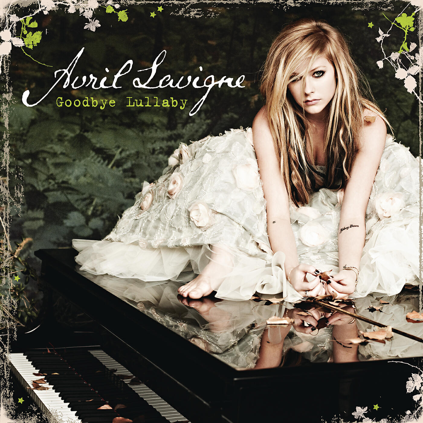 Avril Lavigne - Wish You Were Here (Acoustic Version)