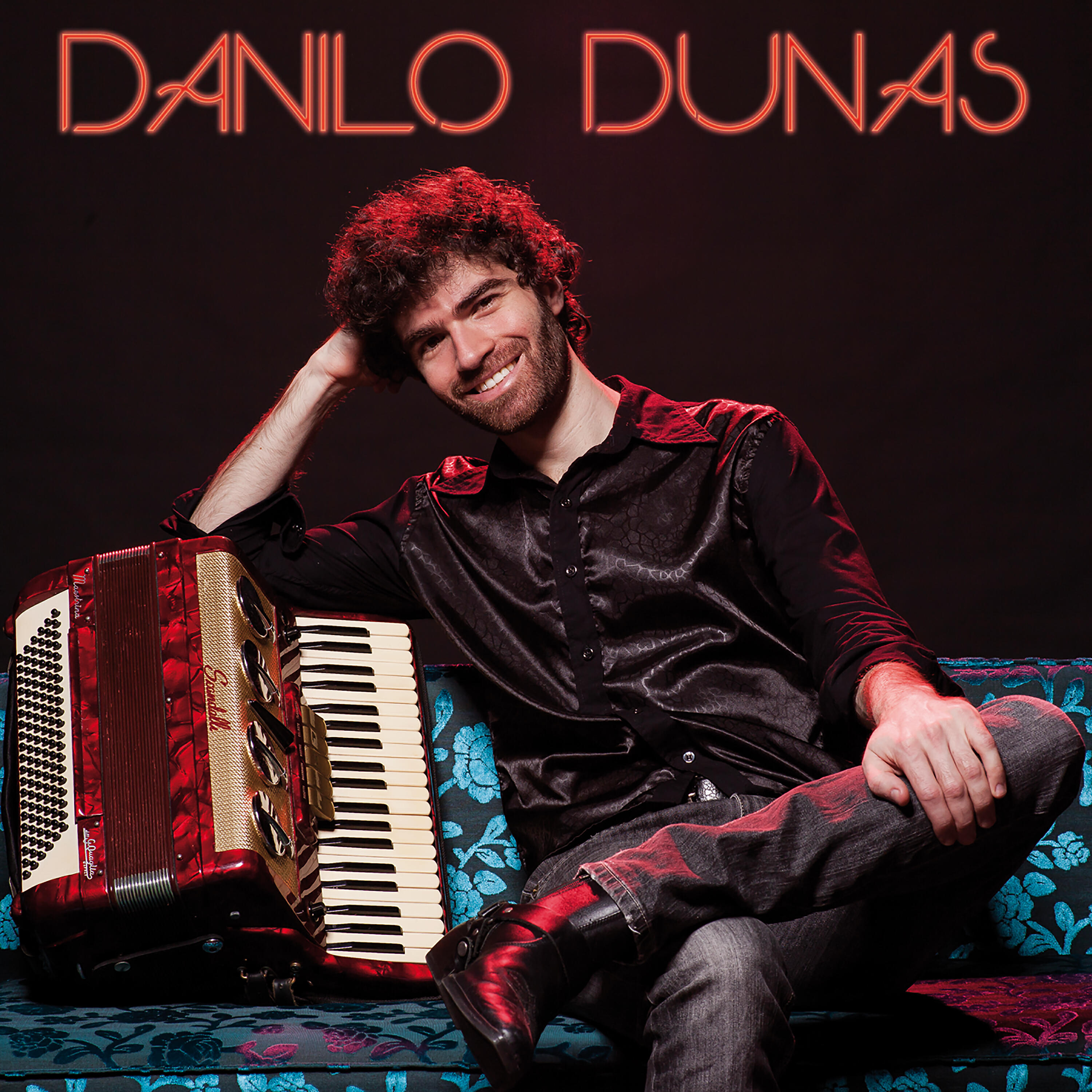 Danilo Dunas - O Estranho No Ninho