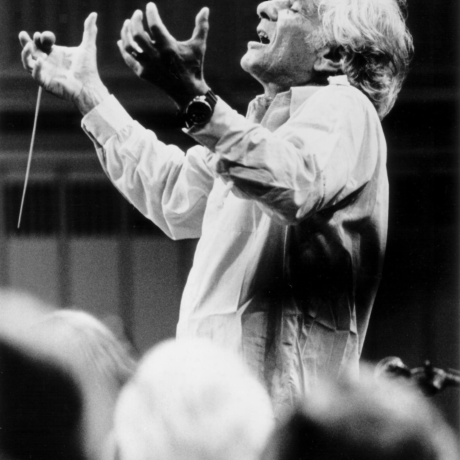Leonard Bernstein - фото
